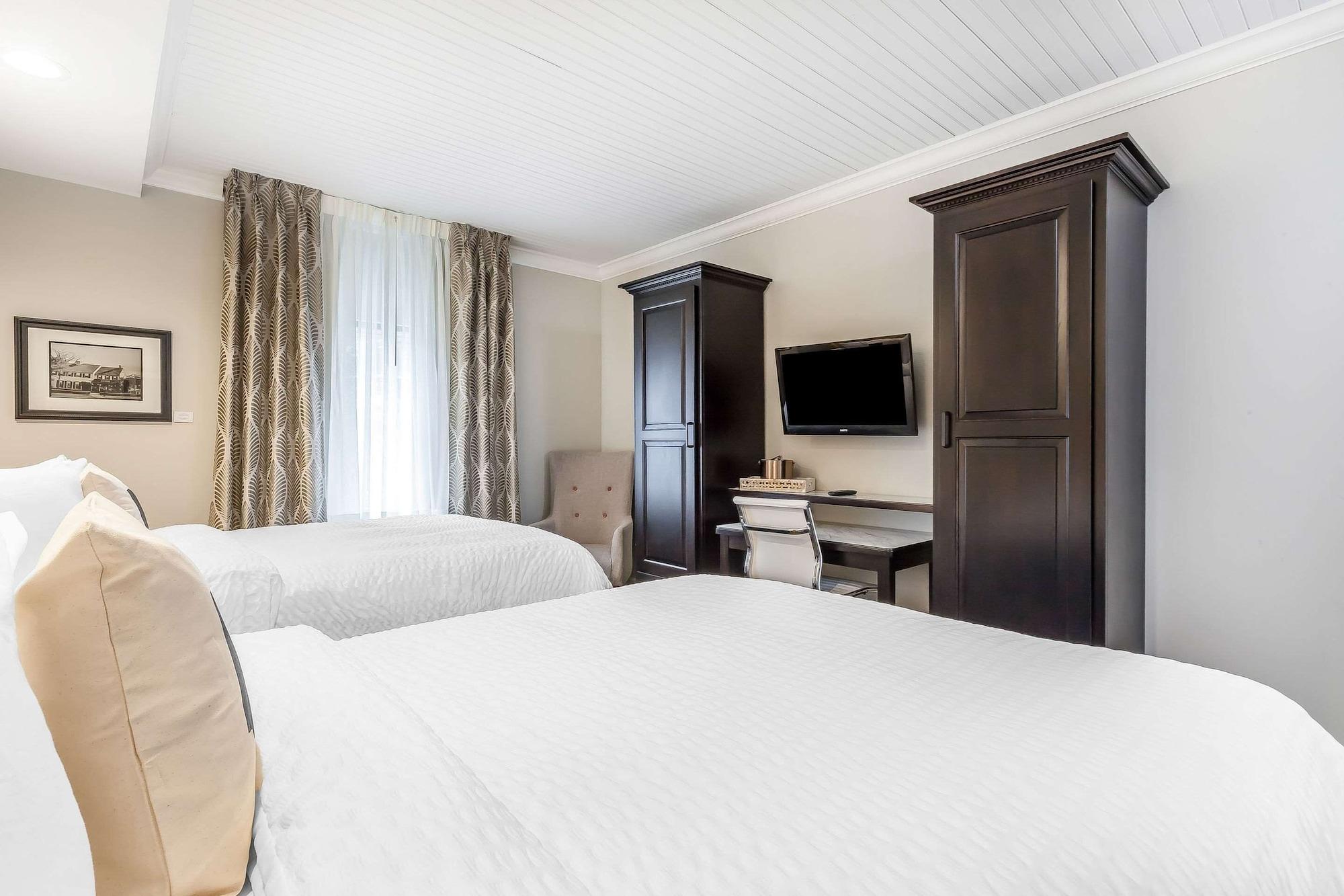 The Aurora Inn Hotel And Event Center Esterno foto