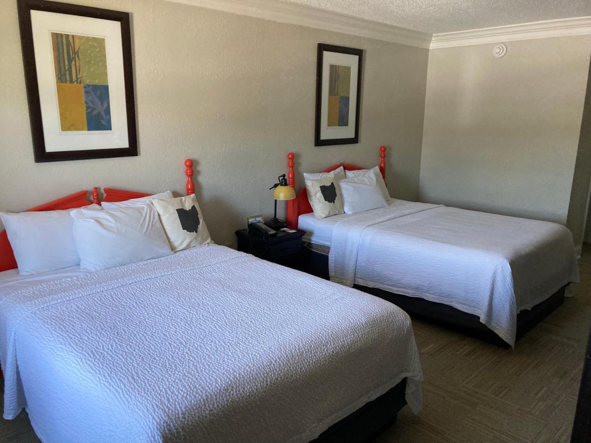 The Aurora Inn Hotel And Event Center Esterno foto