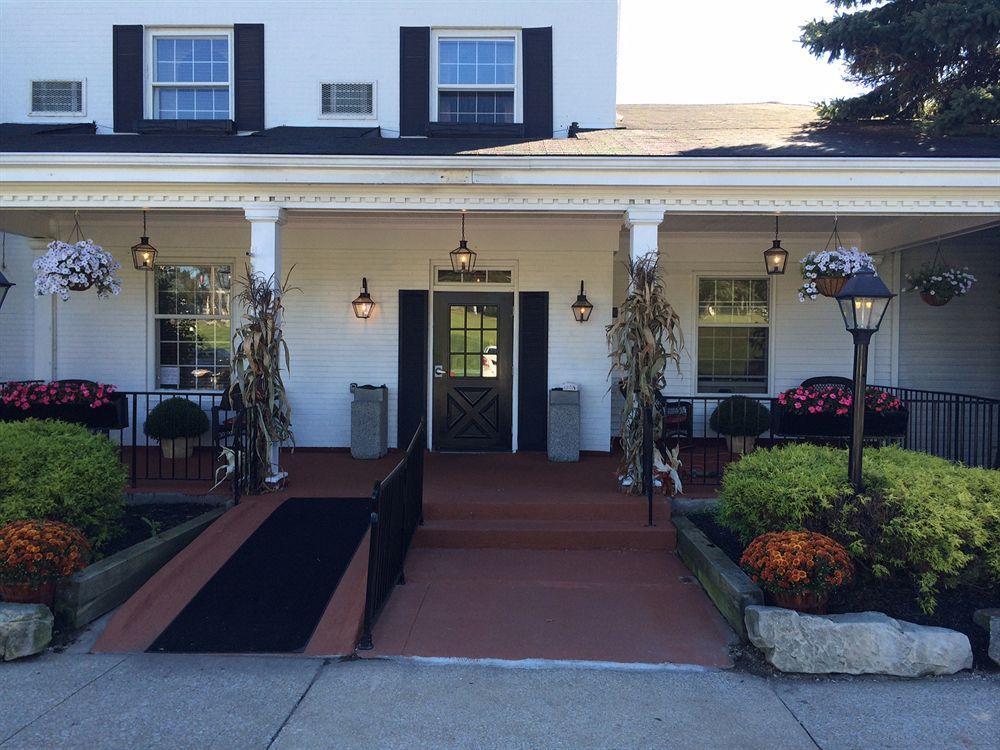 The Aurora Inn Hotel And Event Center Esterno foto