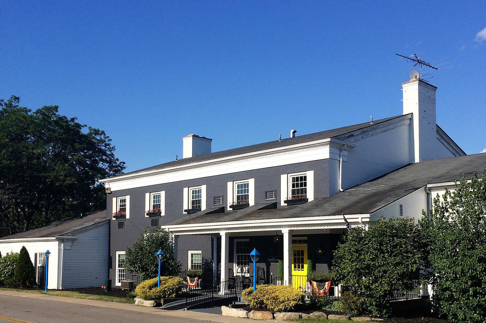 The Aurora Inn Hotel And Event Center Esterno foto