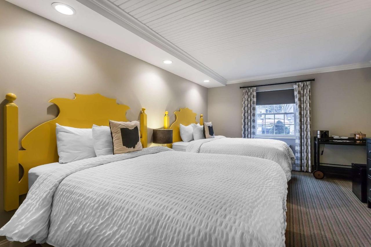 The Aurora Inn Hotel And Event Center Esterno foto