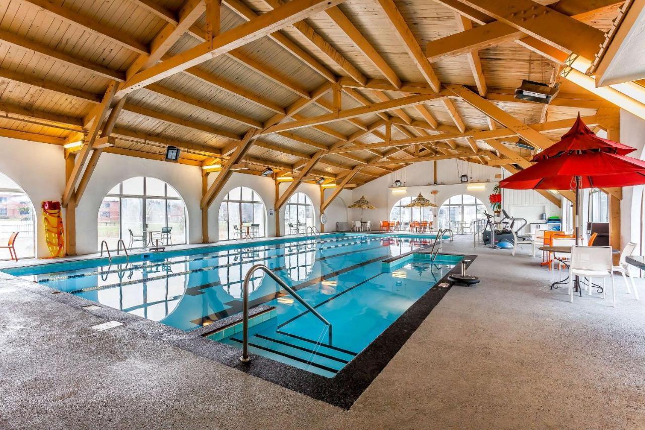 The Aurora Inn Hotel And Event Center Esterno foto